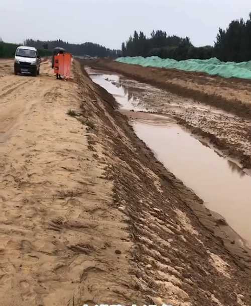 天津宝坻区河道降水